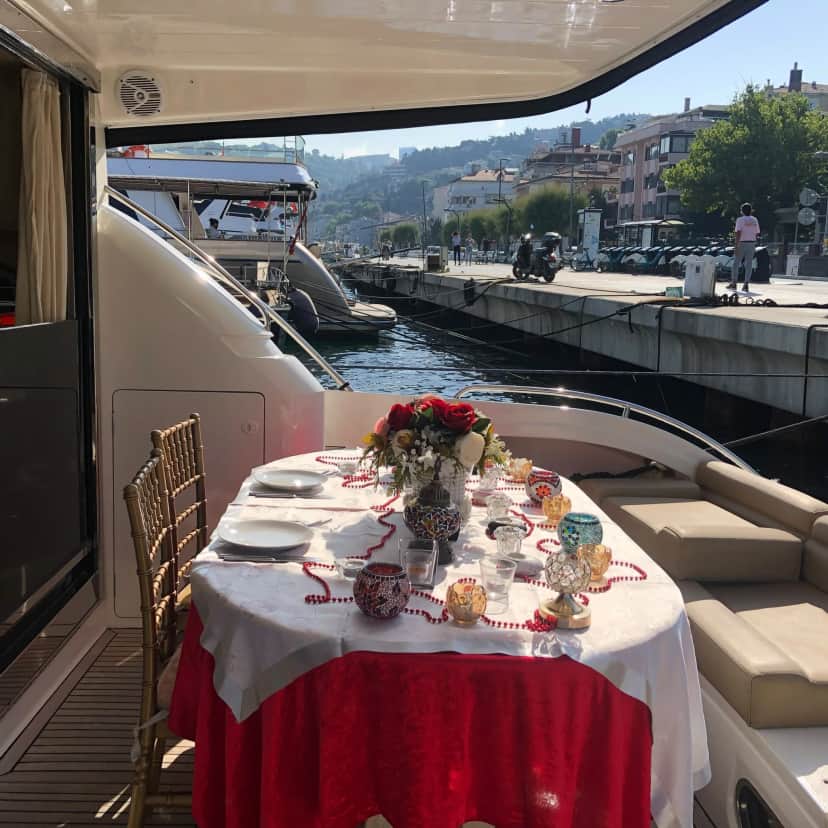 Kiralık 18 Metre Özel Yapım Motoryat