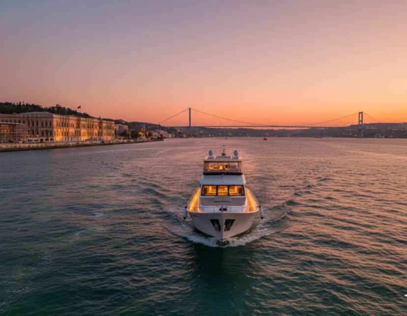 32 Kişilik Lüks Yat: İstanbul Yat Kiralama & Organizasyon