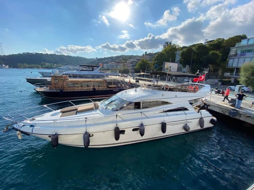 Kiralık 18 Metre Özel Yapım Motoryat