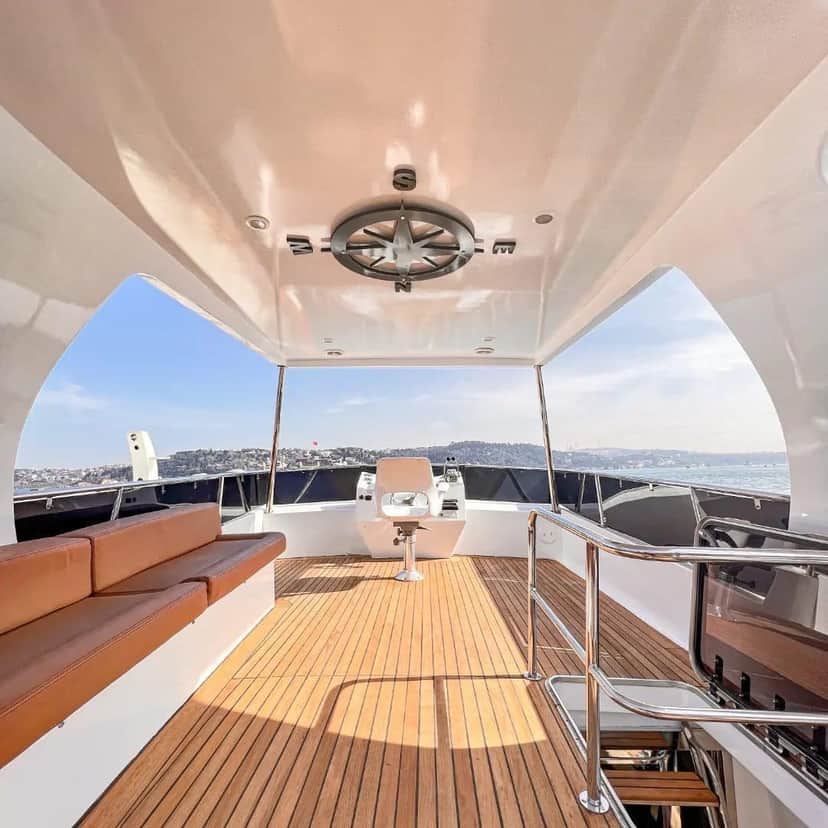 Kiralık 17 Metre Özel Yapım Motoryat