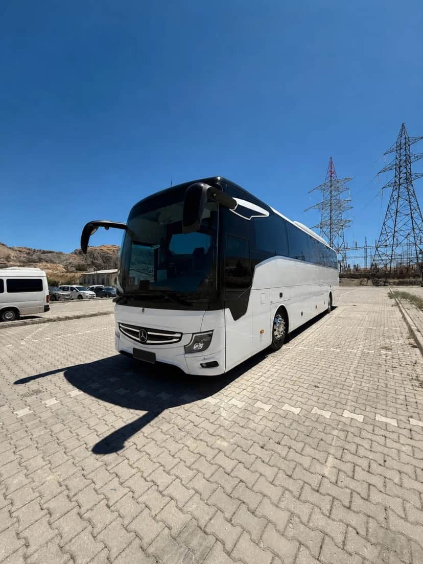 Mercedes-Benz Tourismo 50+1 | Şoförlü Otobüs Kiralama İstanbul