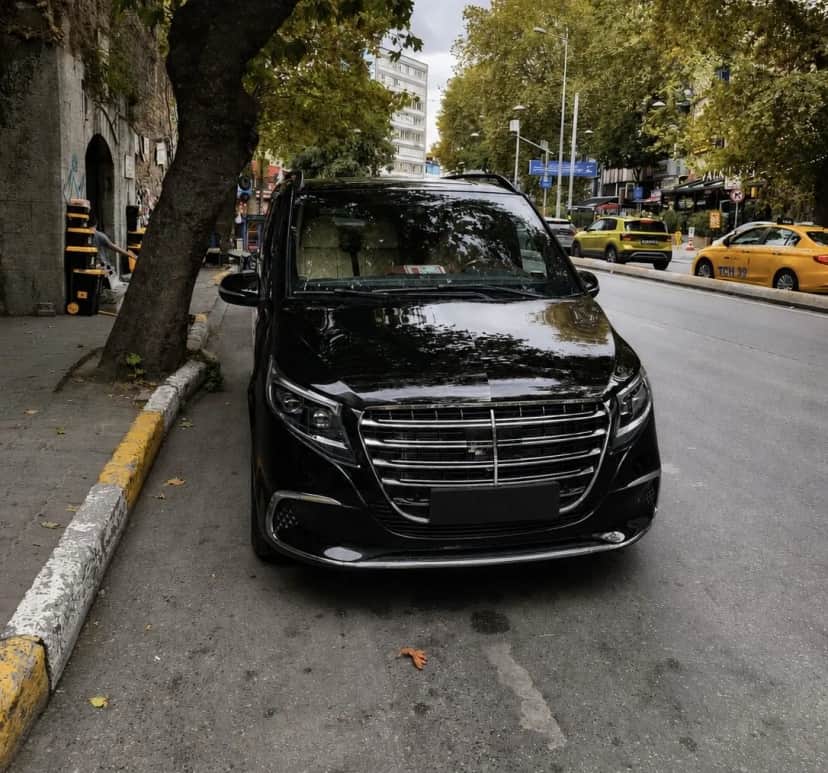 VIP Mercedes Vito 5+1