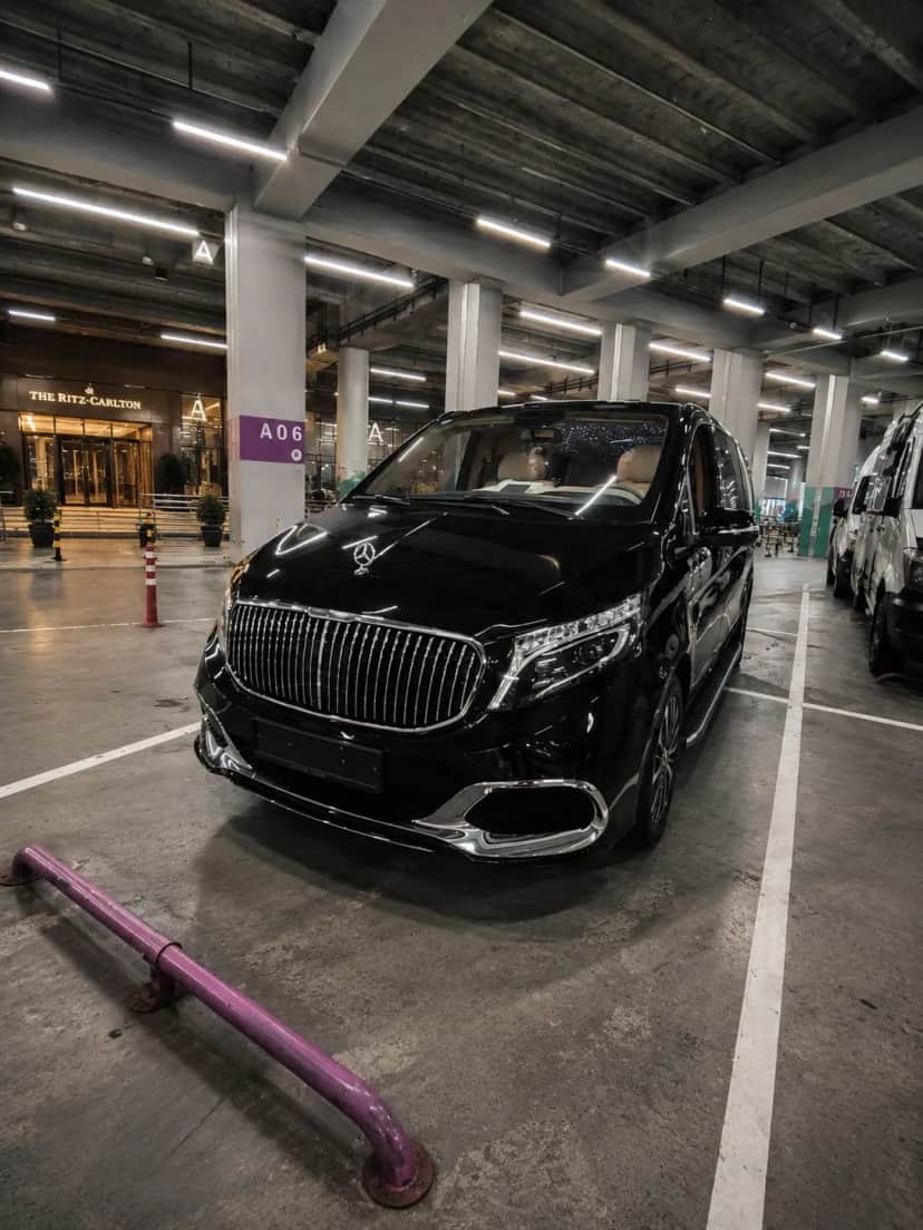 VIP Mercedes Vito Tourer 4+1 | Yıldız Tavanlı Şoförlü Araç İstanbul
