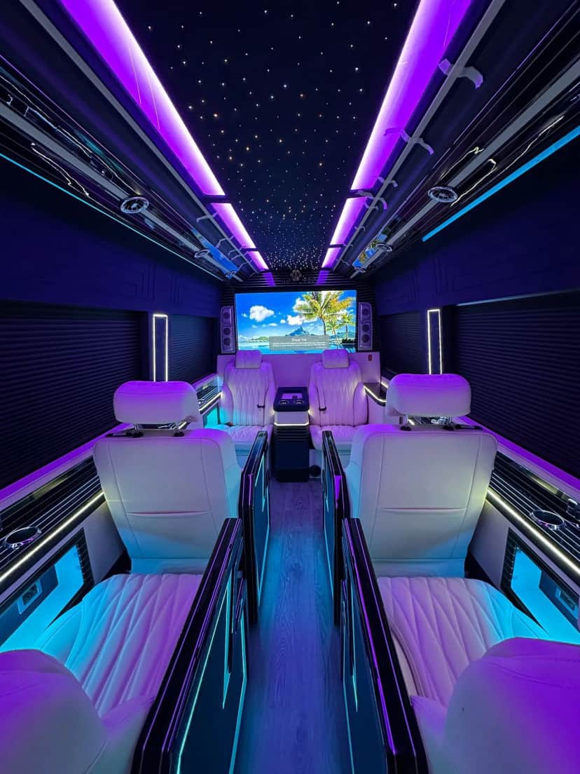 Mercedes Sprinter VIP Limuzin 8+1