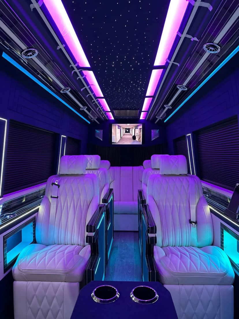 Mercedes Sprinter VIP Limuzin 8+1