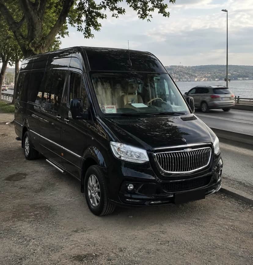 VIP Mercedes Sprinter 14+1 | Şoförlü VIP Minibüs Kiralama İstanbul