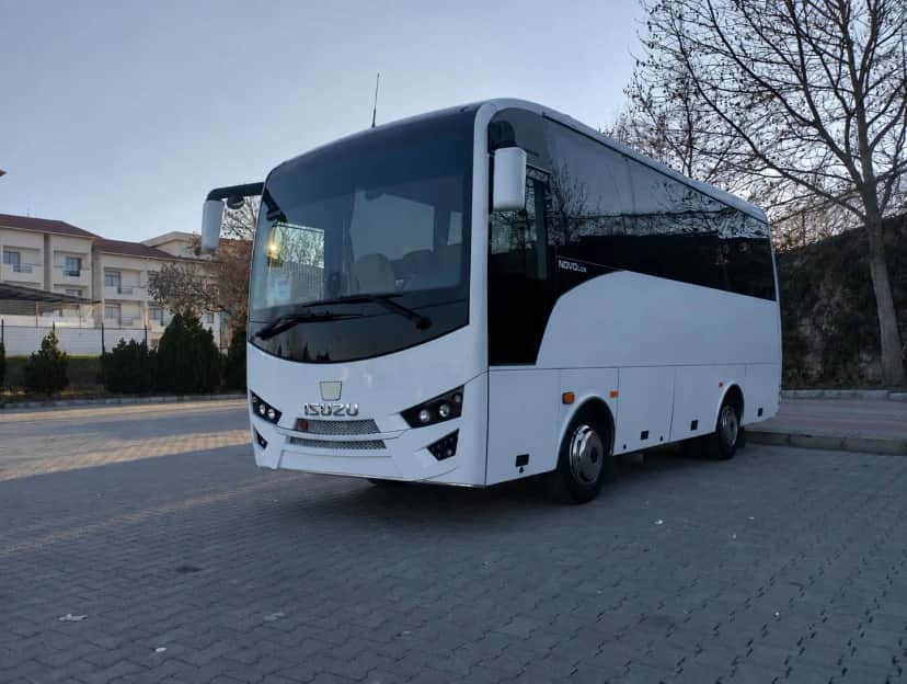 Isuzu Novo Lux 27+1 | Şoförlü Midibüs Kiralama İstanbul