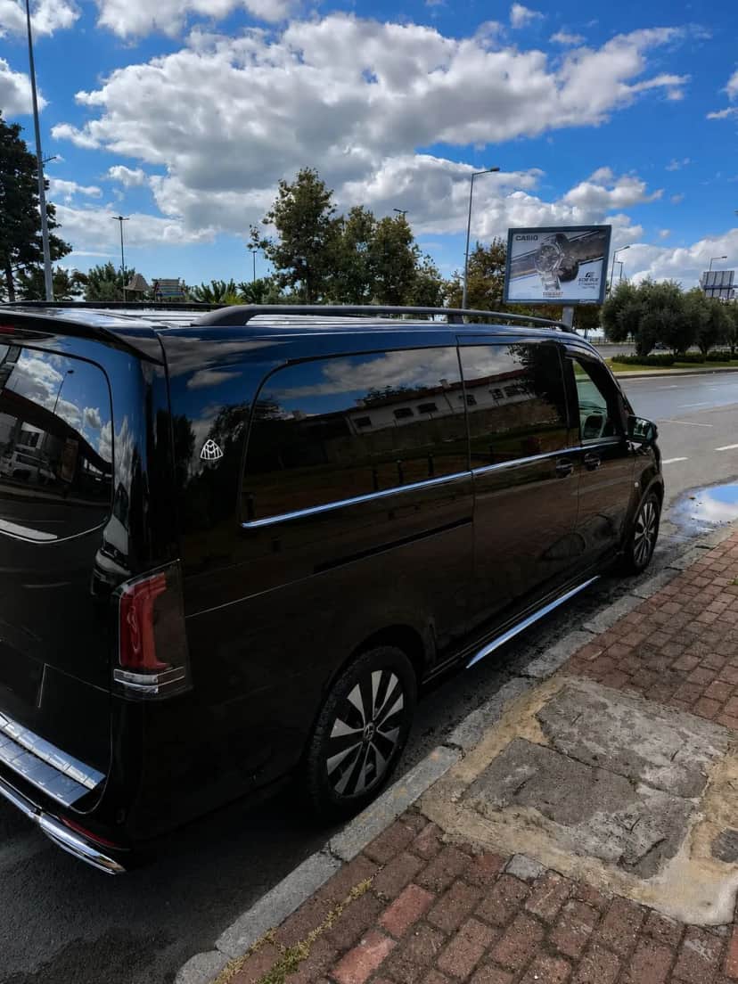 VIP Mercedes Vito 5+1