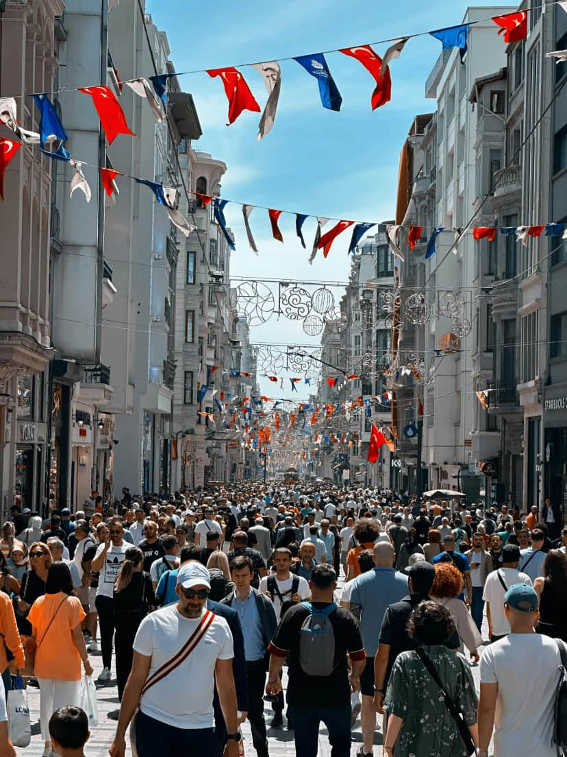 Beyoğlu Edebiyat Rotası Turu