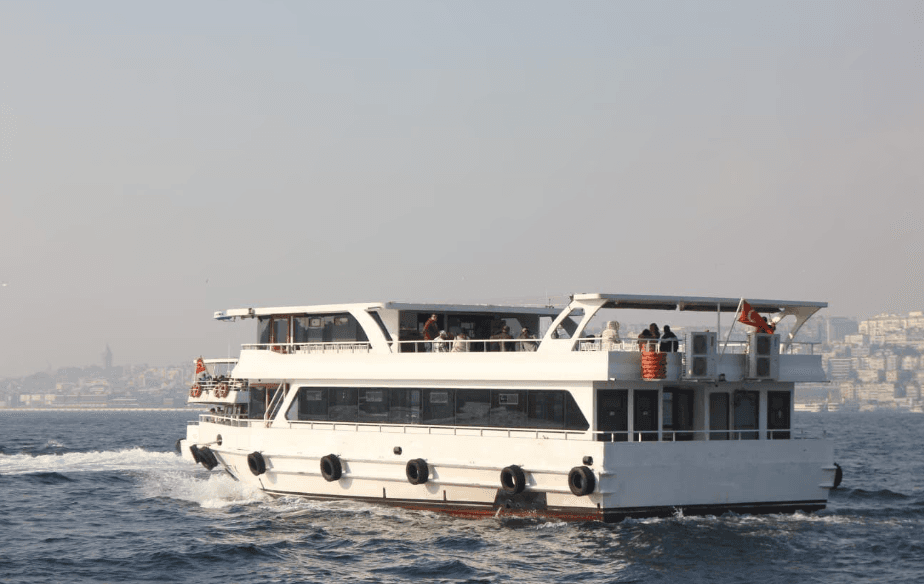 138-Person Private Party Boat Rental | Departure from Eminönü
