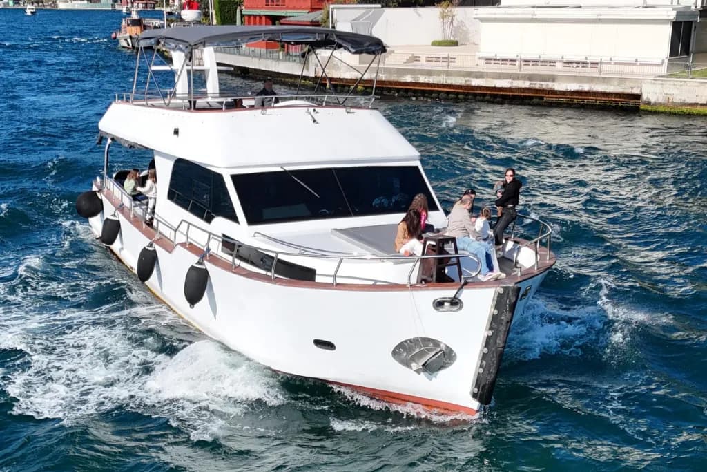 Spacious and Comfortable Yacht