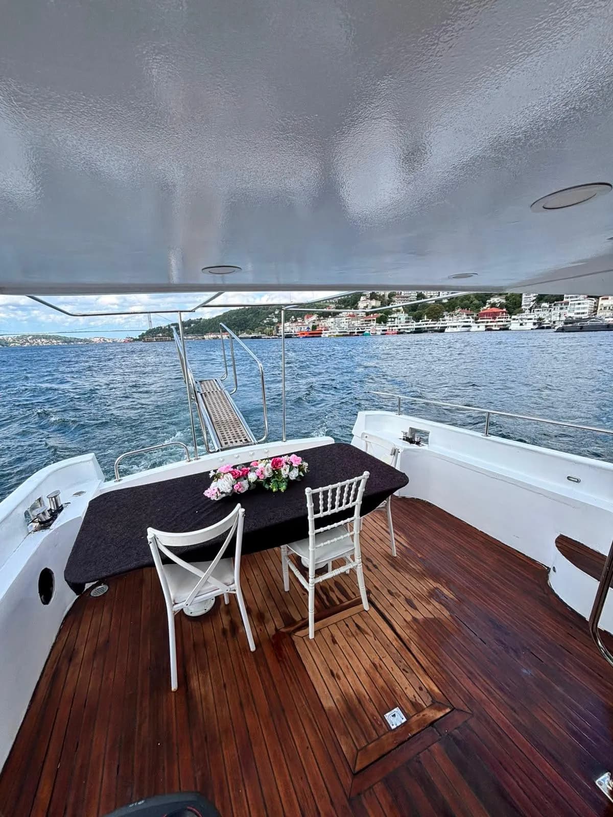 Peaceful and Private Yacht Charter Experience