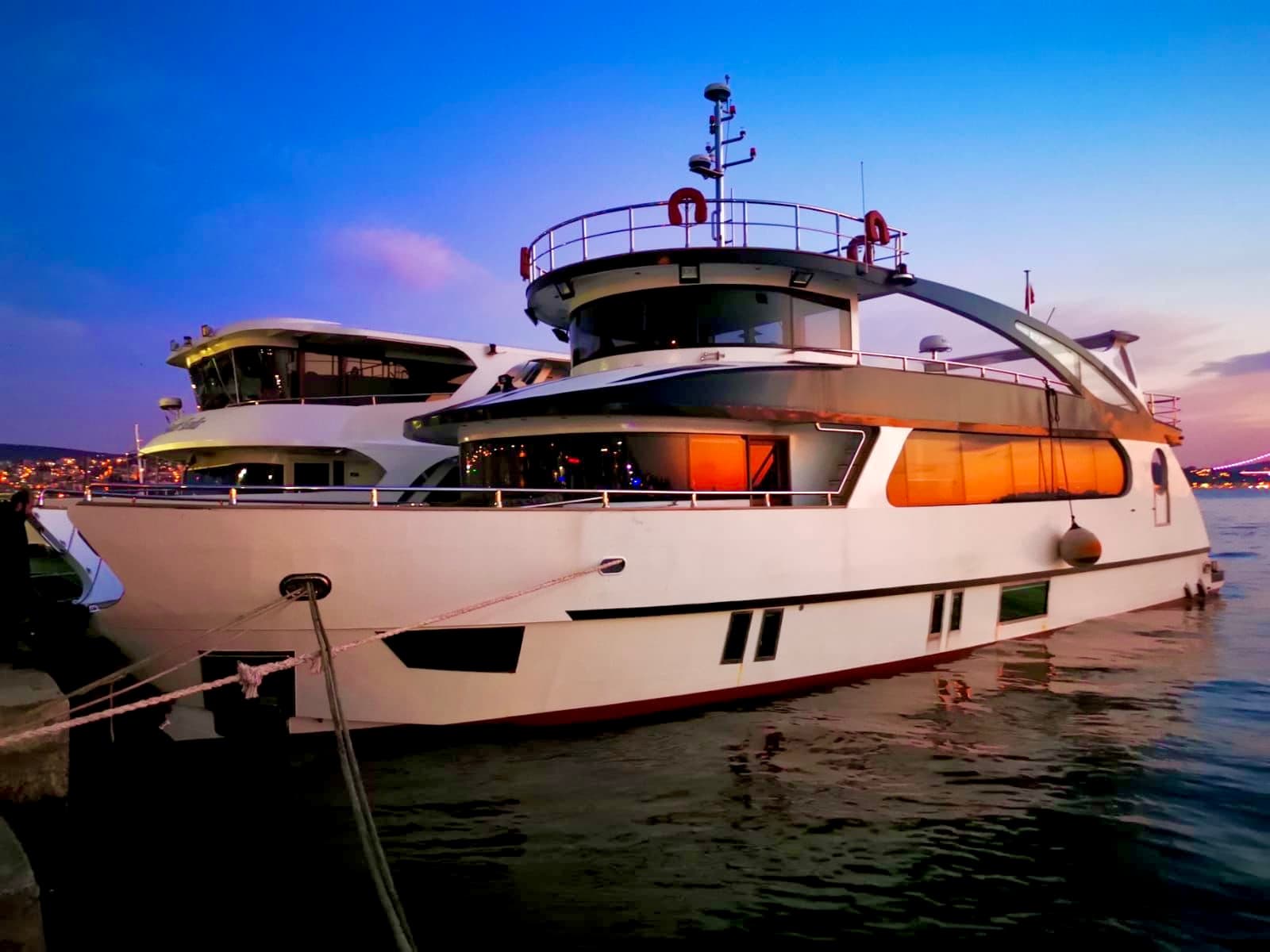 Bosphorus Boat Rental for 50 People
