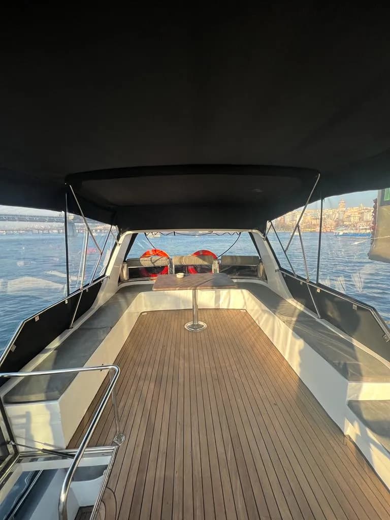 15 Meters - Your Private Yacht on the Bosphorus