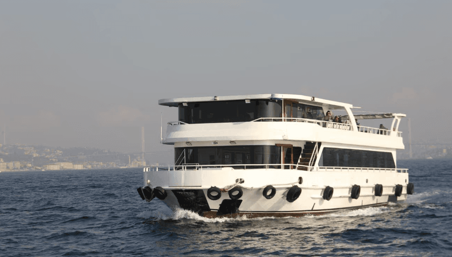 138-Person Private Party Boat Rental | Departure from Eminönü