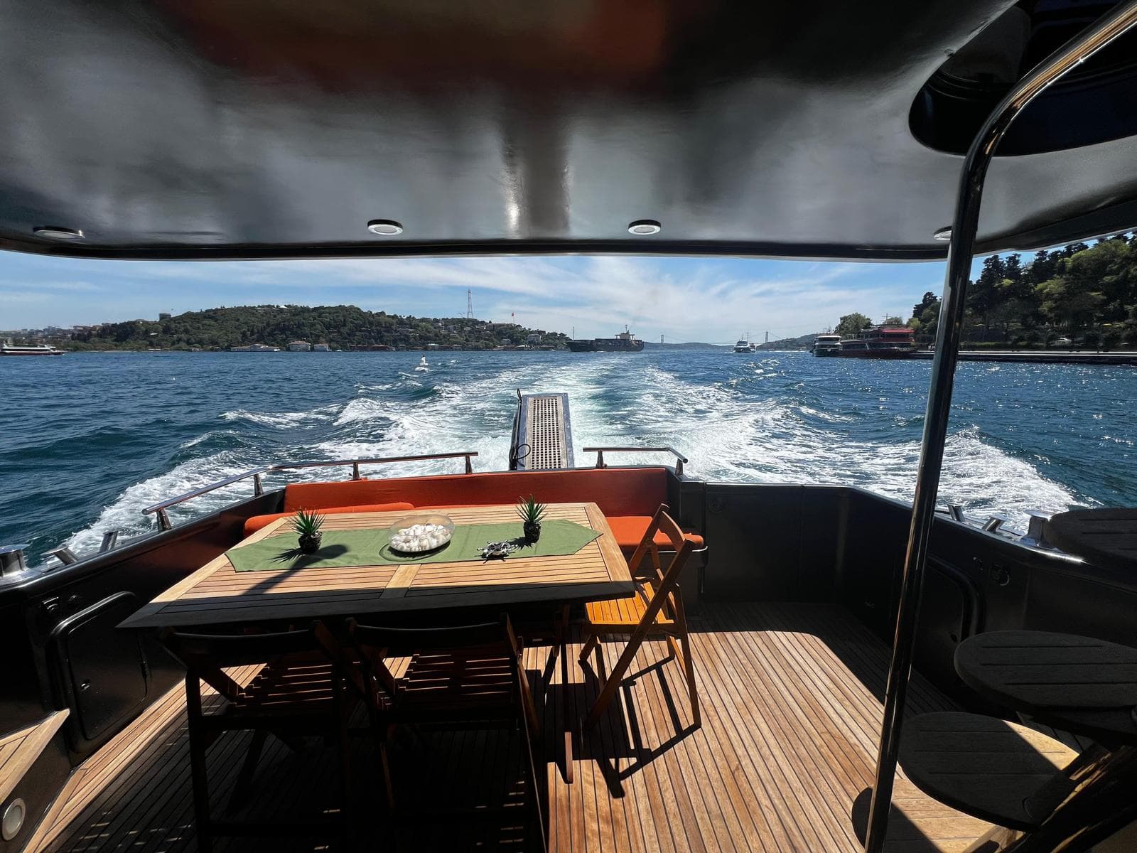 17-Meter Luxury Private Motor Yacht on the Bosphorus