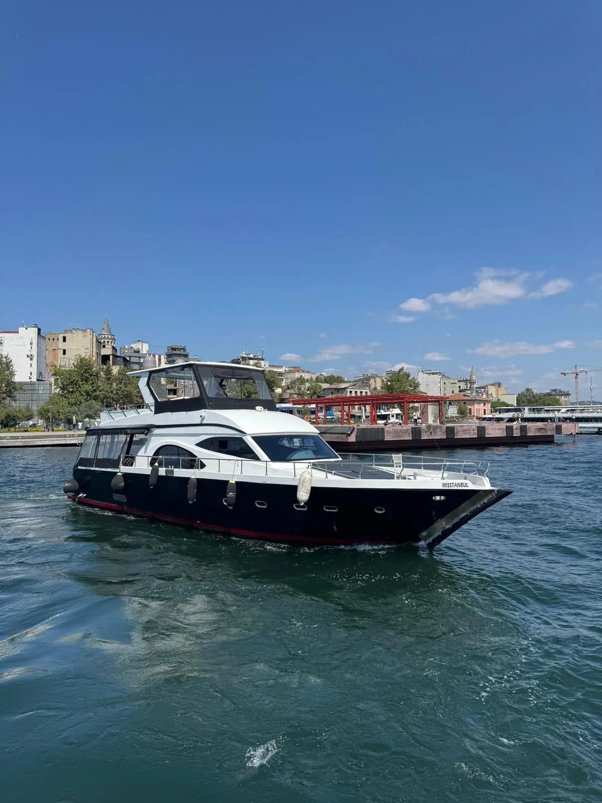Luxury Motor Yacht Rental for 23 People