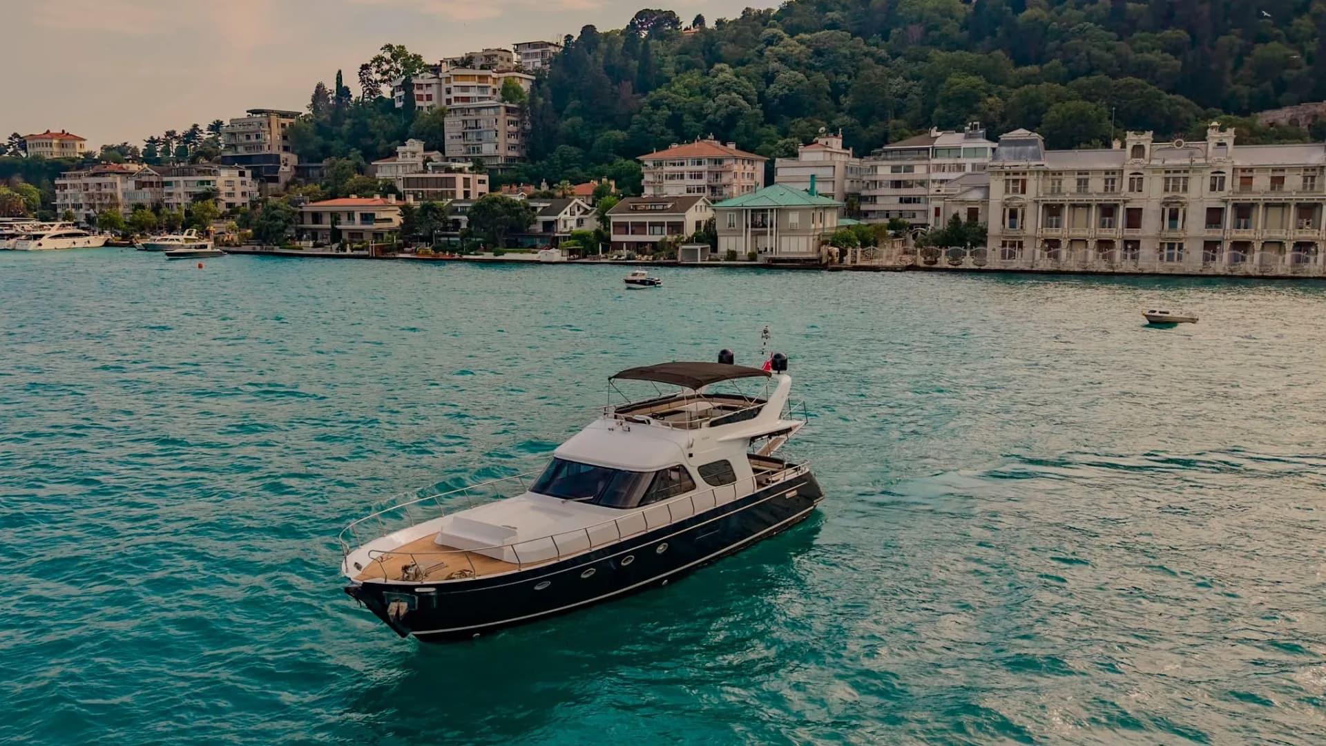 Istanbul Modern Yacht Charter | Bosphorus Tour