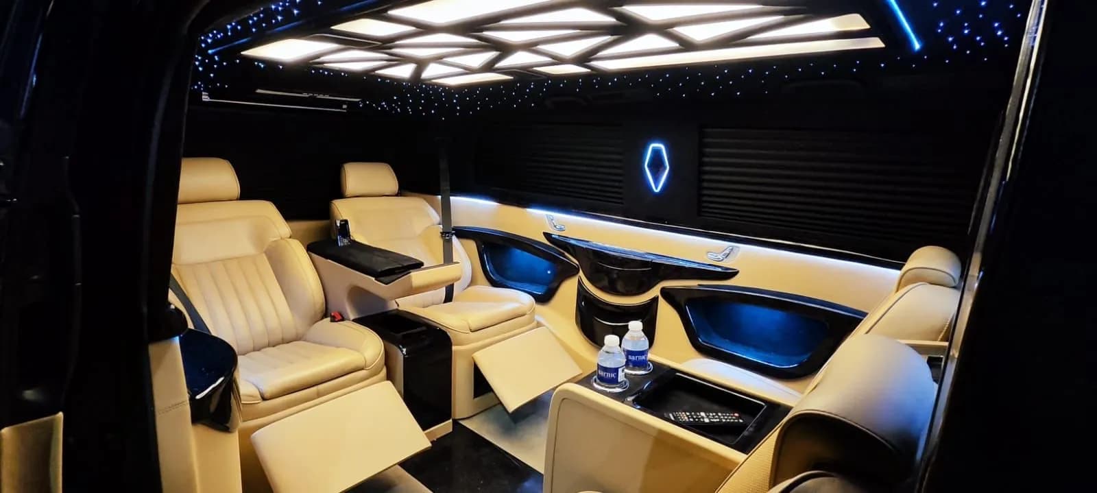 VIP Mercedes Vito 4+1 | Şoförlü VIP Araç Kiralama