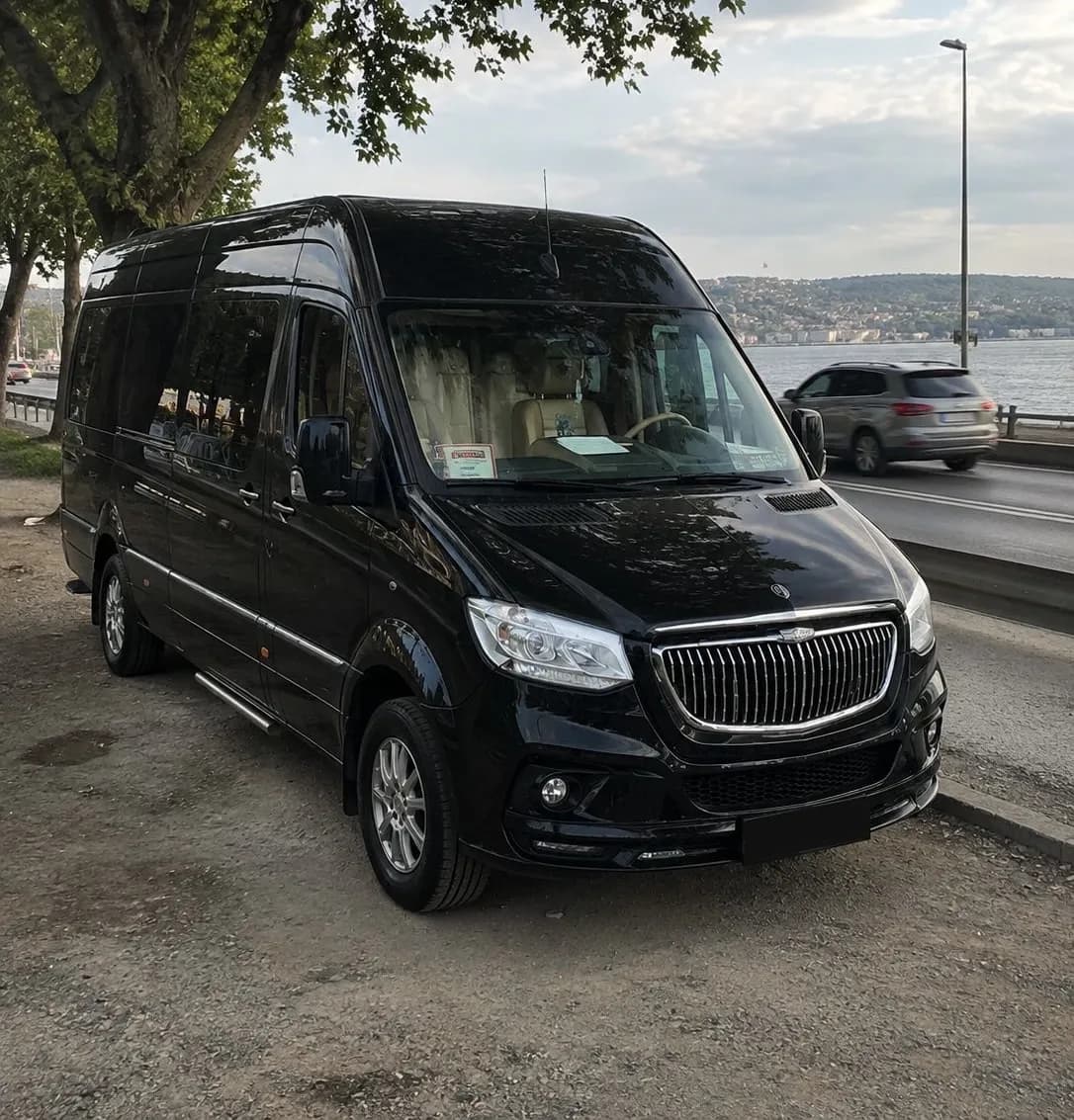 VIP Mercedes Sprinter 14+1 | Şoförlü VIP Minibüs Kiralama İstanbul