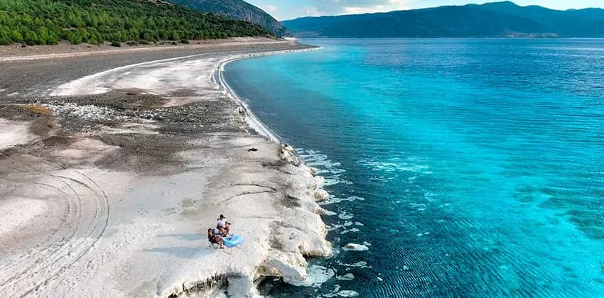 Salda Gölü Pamukkale Çeşme Alaçatı Turu, 3 Gün