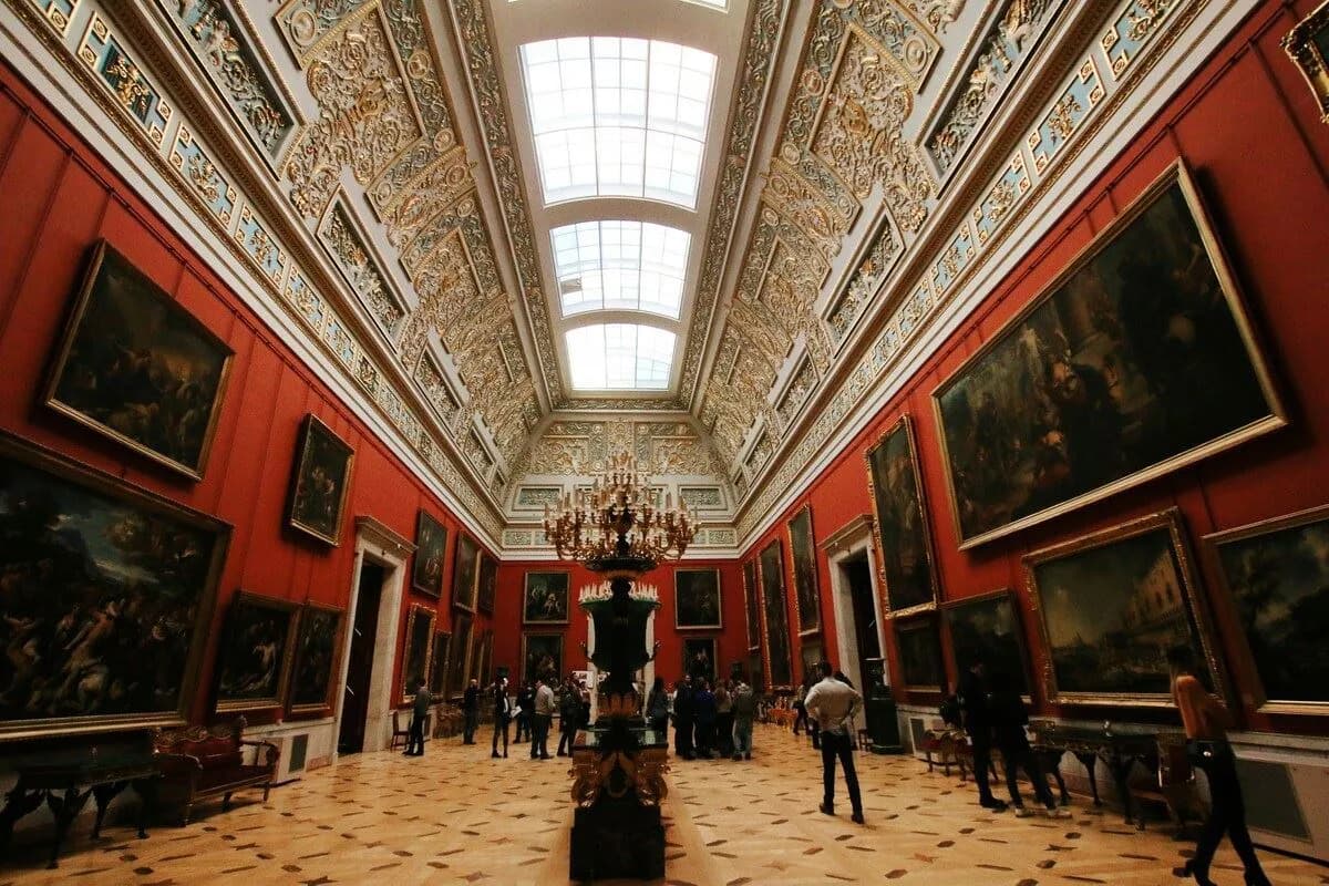 Kral ve Kraliçe St. Petersburg Moskova Turu THY ile / 5 Gece Otel Konaklamalı / İstanbul Çıkışlı / 2027