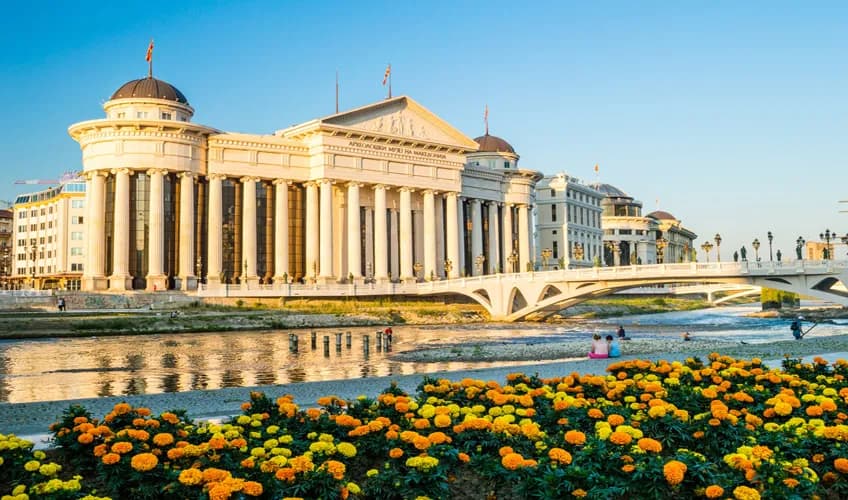9 Günlük Balkan Masalı Turu, Otobüs ile 9 Ülke