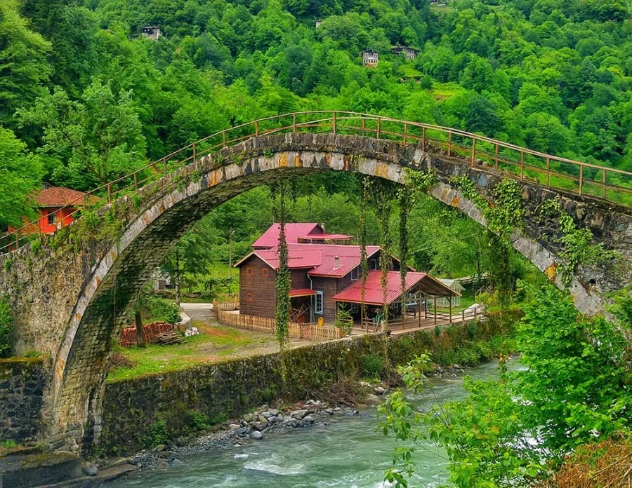 4 Günlük Karadeniz Yaylalar ve Batum Turu, Uçaklı
