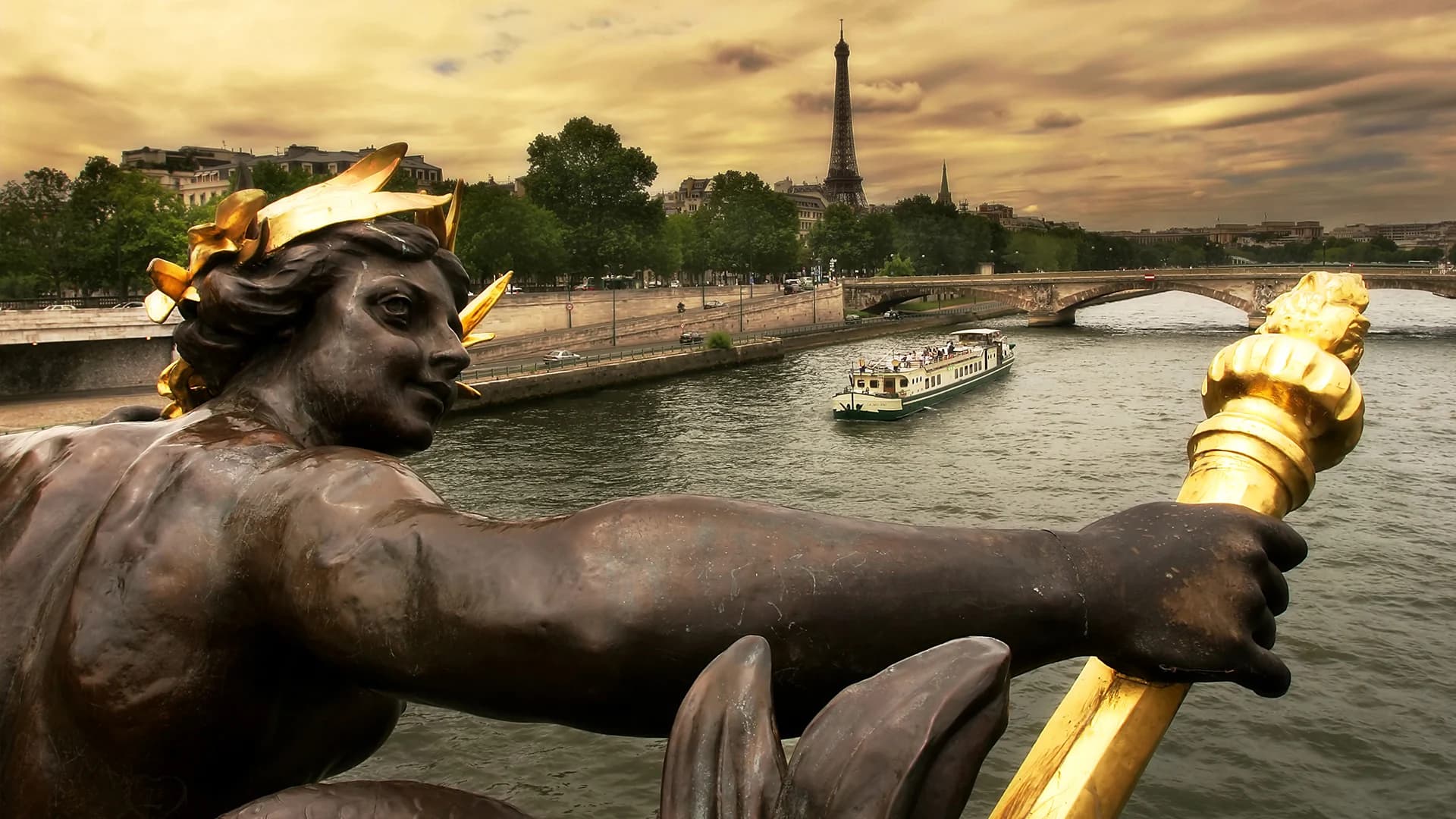 4 Günlük Paris Noel Pazarları Turu, Uçak ile