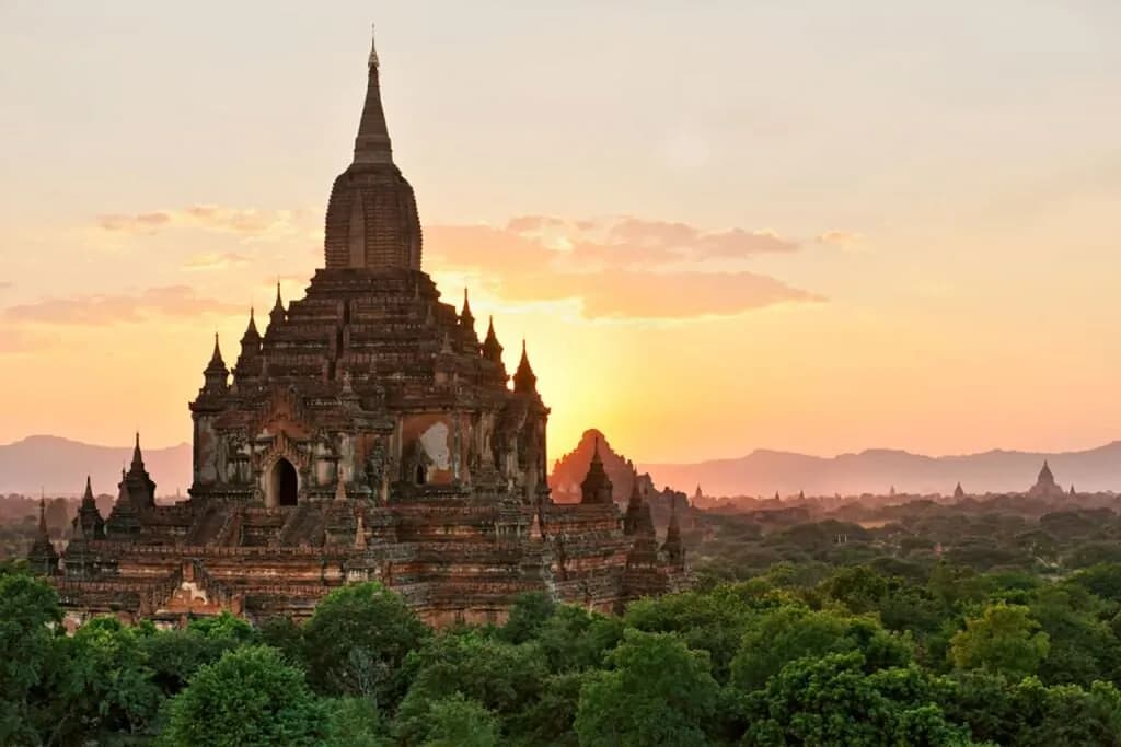 10 Günlük Bangkok Pattaya Phuket Turu, Uçaklı