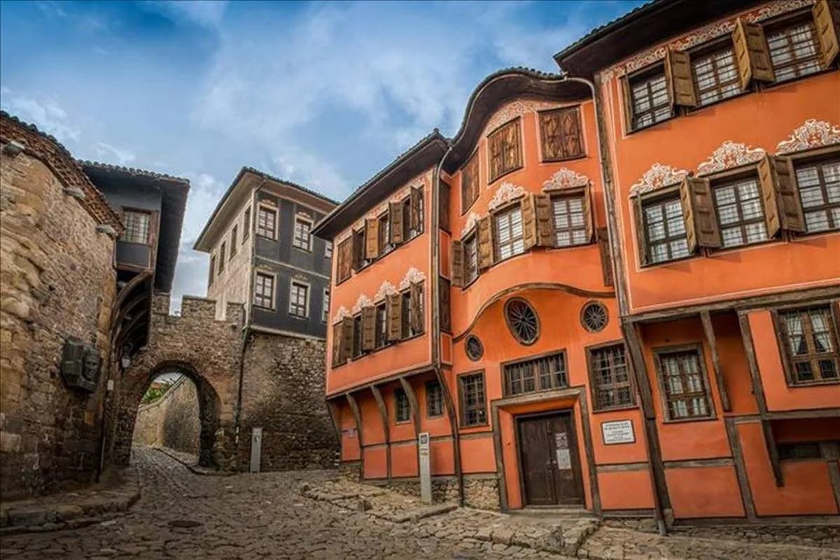 4 Günlük Ekspress Balkan Turu, Otobüs ile