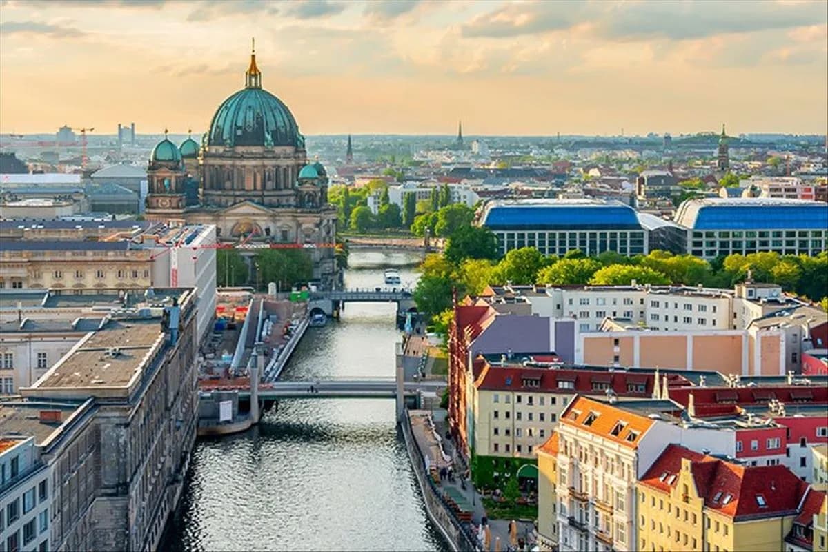 Grand Noel Zamanı Berlin Nurnberg Prag Turu SunEkspress ile Ekstra Turlar Dahil / 4 Gece Otel Konaklamalı / Antalya Çıkışlı