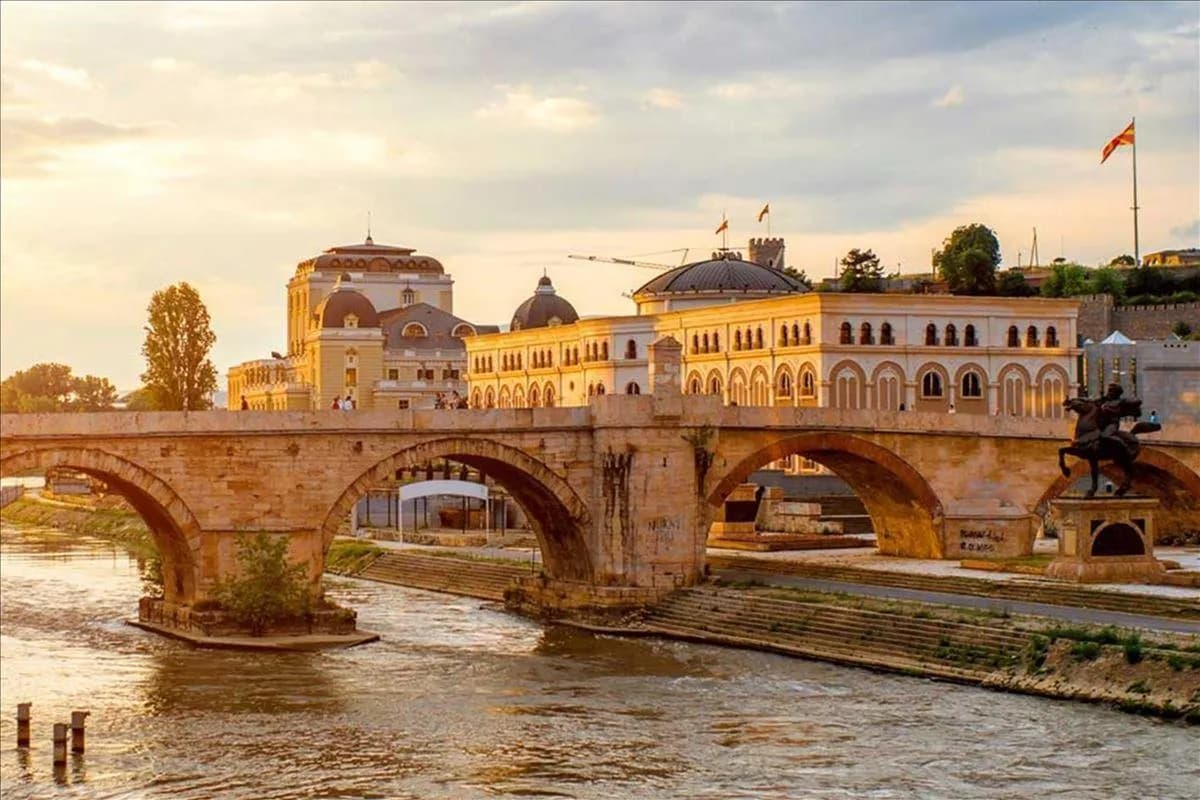 4 Günlük Ekspress Balkan Turu, Otobüs ile
