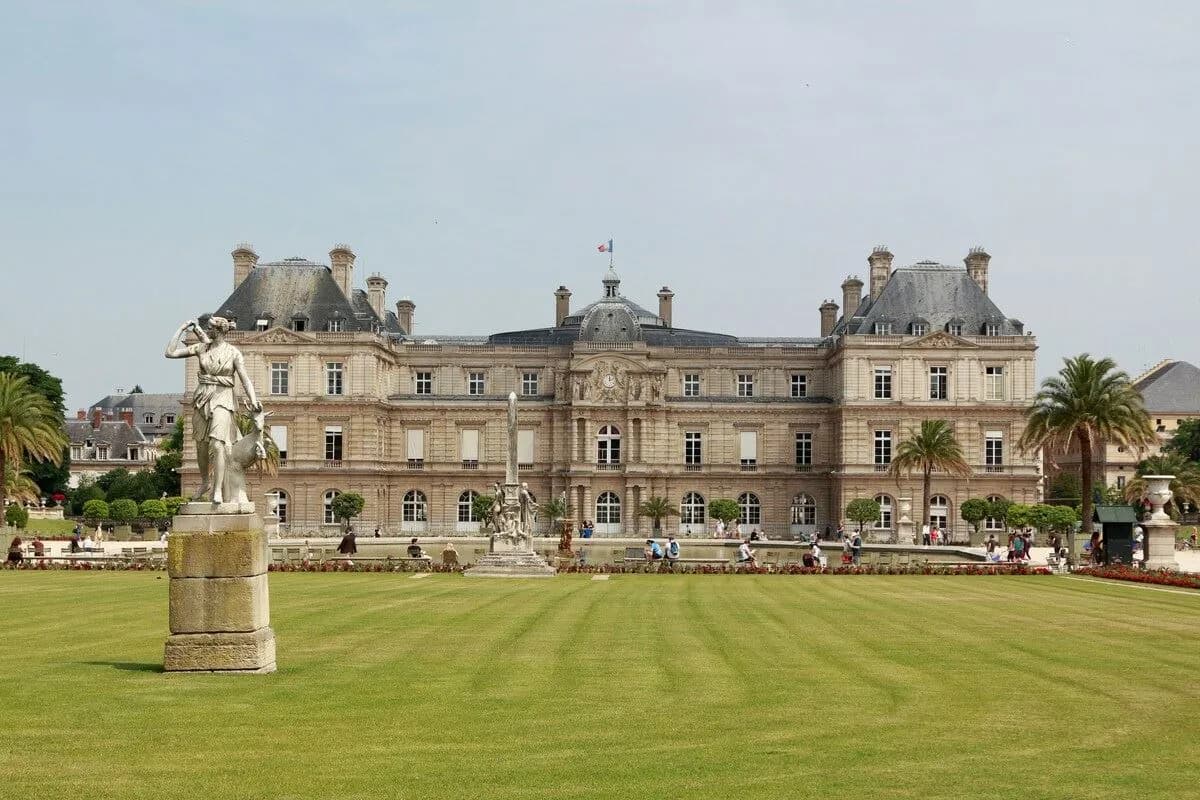 Paris Turu Pegasus ile Yaz Dönemi / 3 Gece Otel Konaklamalı / İstanbul Çıkışlı / 2027