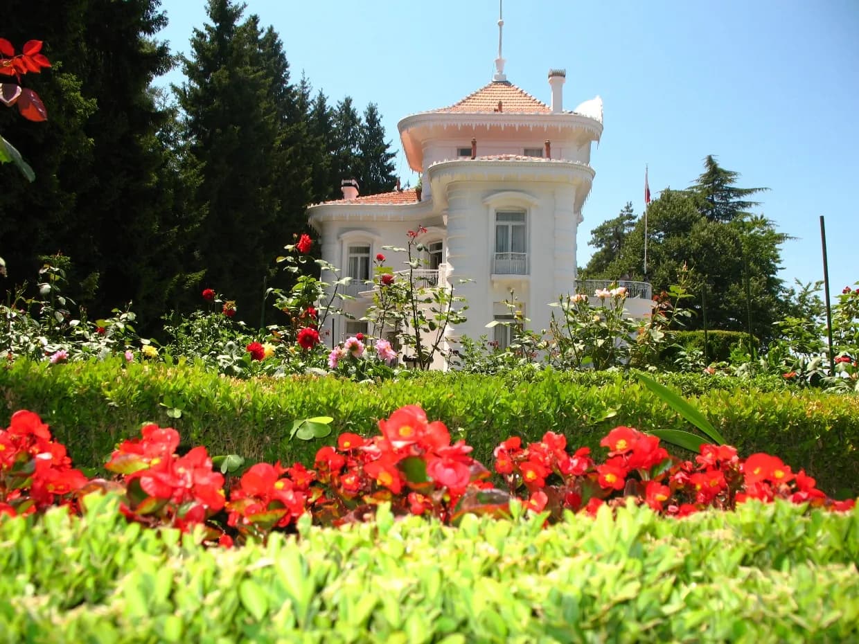 Karadeniz Yaylalar ve Batum Turu / 3 Gece Otel Konaklamalı / İstanbul Çıkışlı / Ramazan Bayramı Özel