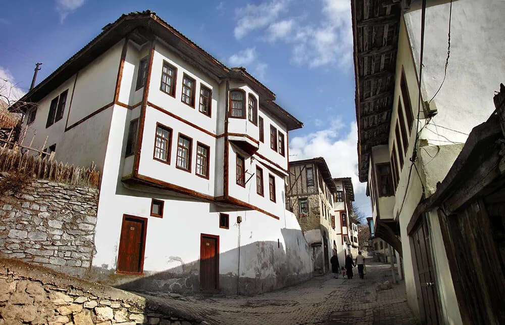 Safranbolu Amasra Abant Turu, 2 Günlük Otobüs Turu