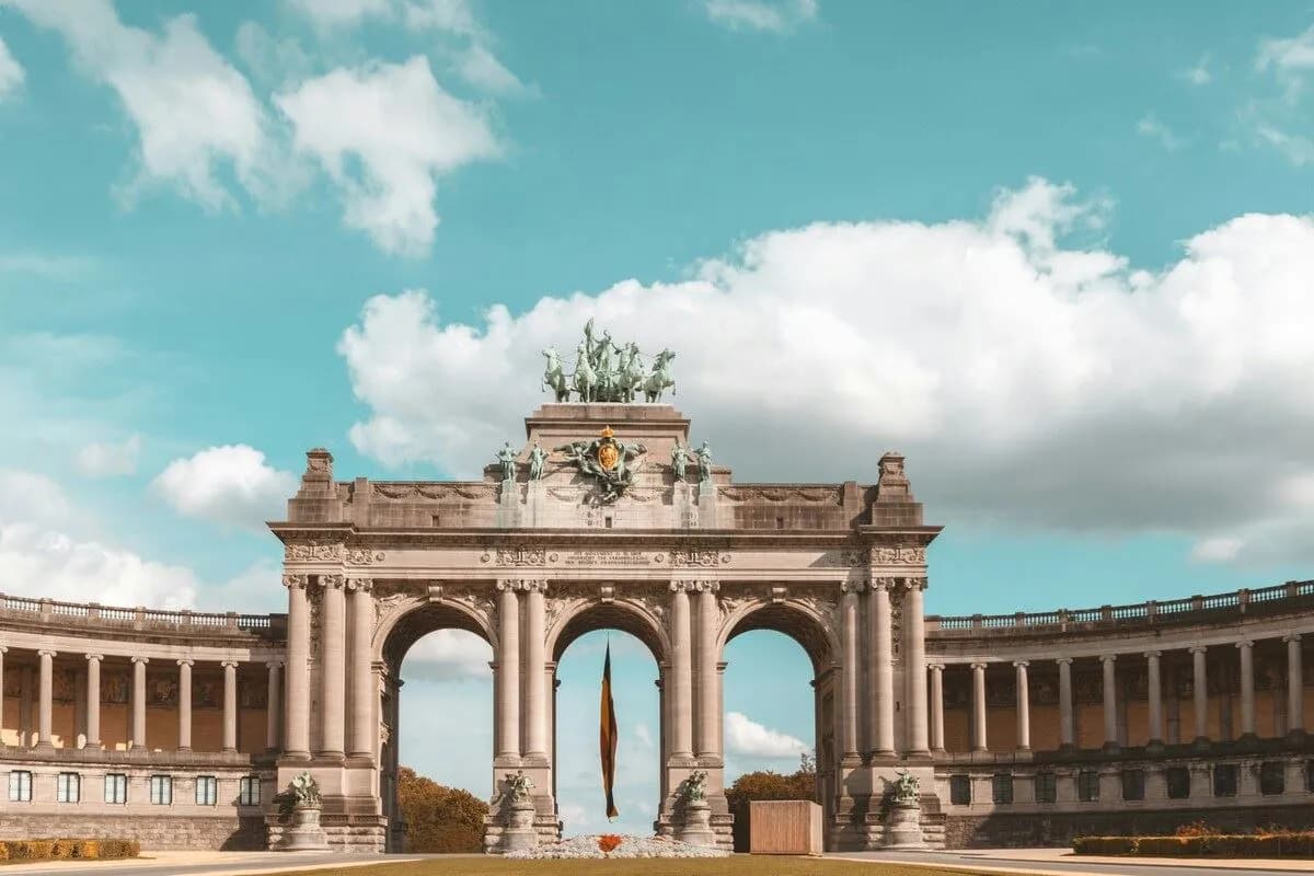 Benelüks Paris turu Pegasus ile Ramazan Bayramı Özel / 7 Gece Otel Konaklamalı / İstanbul Çıkışlı / 2027